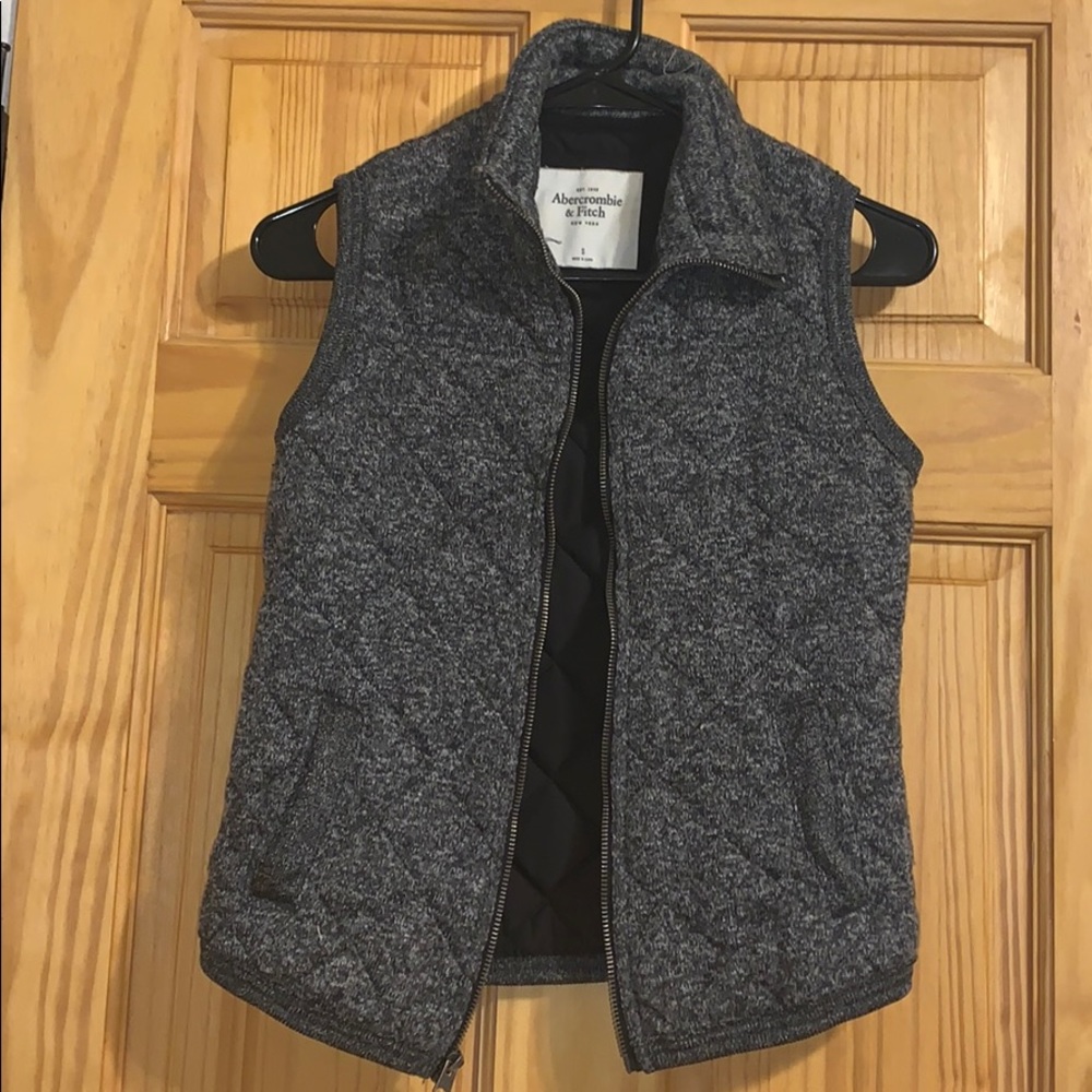 Abercrombie & Fitch light vest